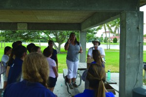 Art teacher Ms. Toledo announces instructions to both of the art classes. Photo by Estefania Martinez.